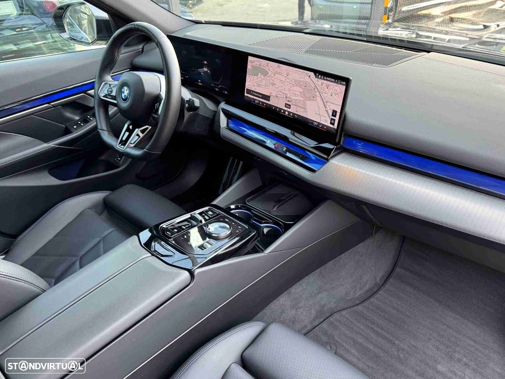 BMW i5 eDrive40 - 10