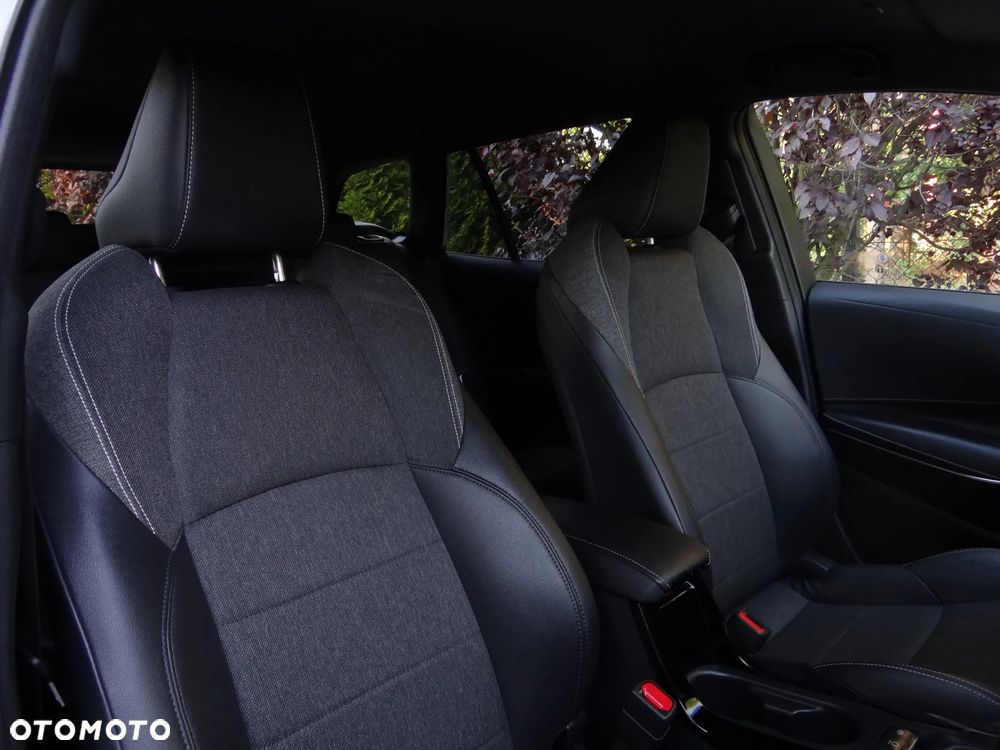 Toyota Corolla 2.0 Club - 24