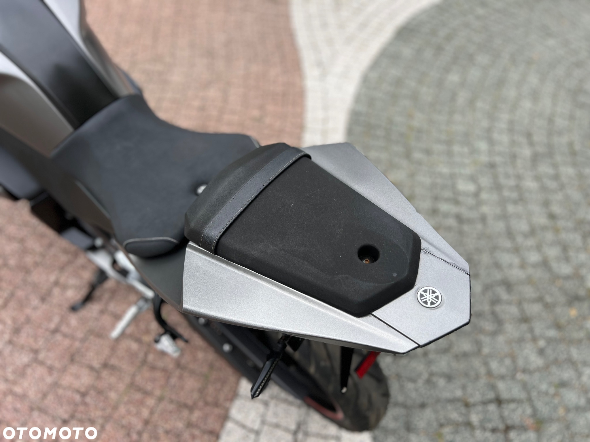 Yamaha YZF - 19