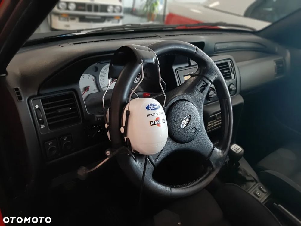 Ford Escort 2000 RS Cosworth - 7