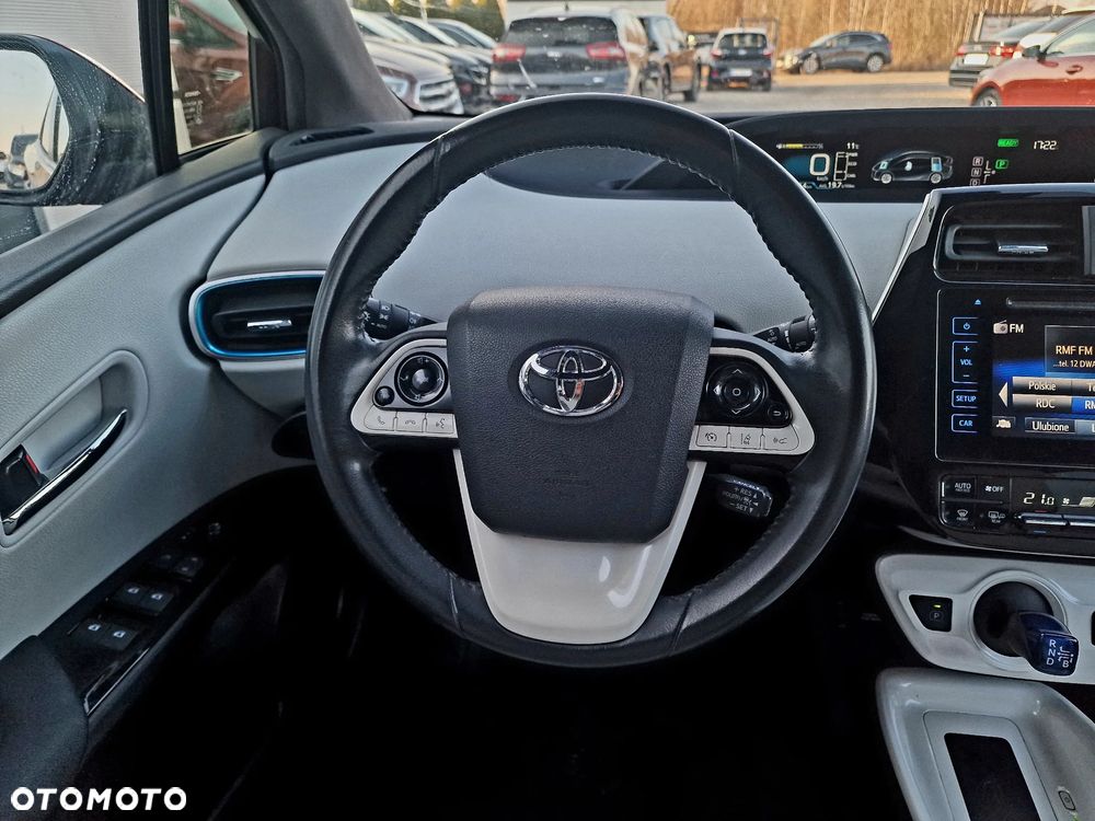 Toyota Prius Hybrid Executive - 23