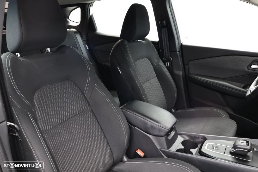 Nissan Qashqai 1.3 DIG-T Acenta Xtronic - 19
