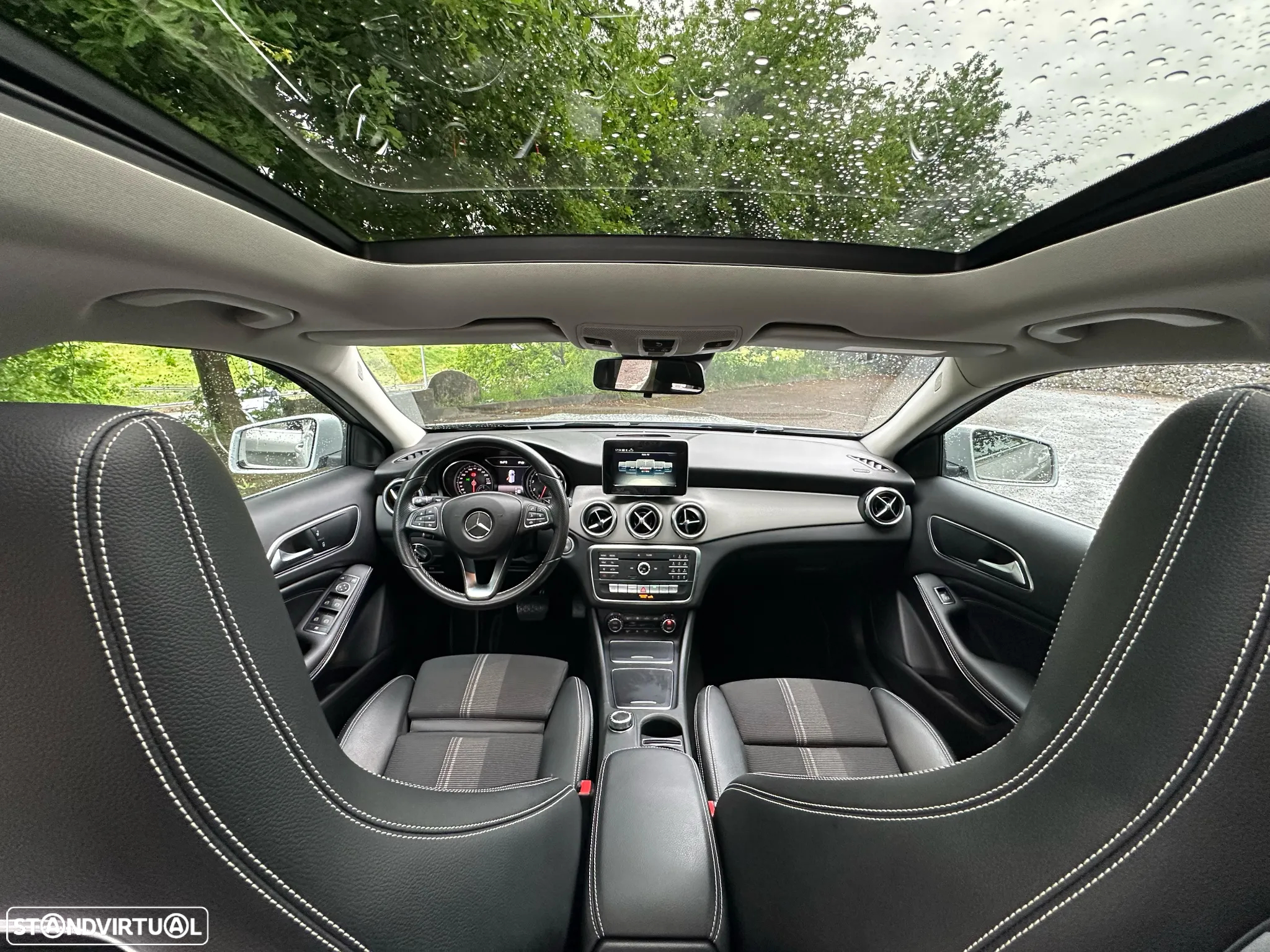 Mercedes-Benz GLA 220 4Matic 8G-DCT Special Edition - 10