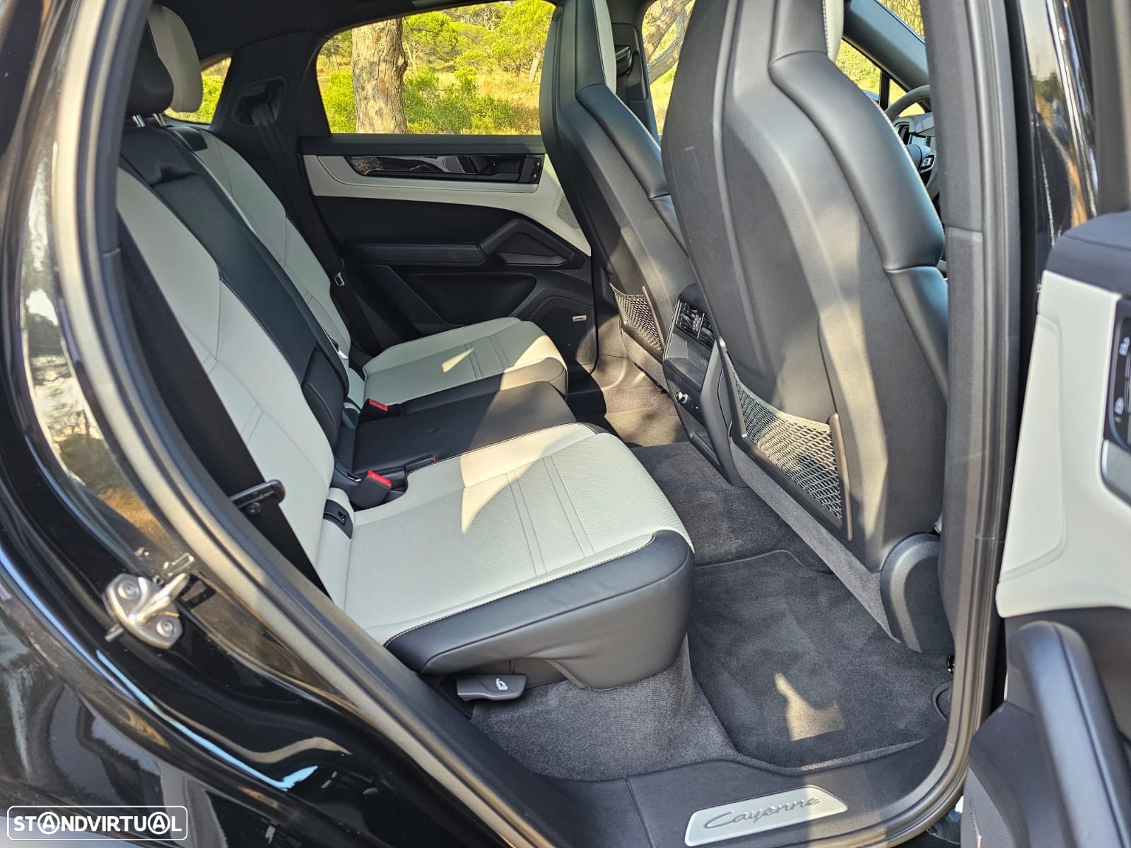 Porsche Cayenne Coupé E-Hybrid - 18