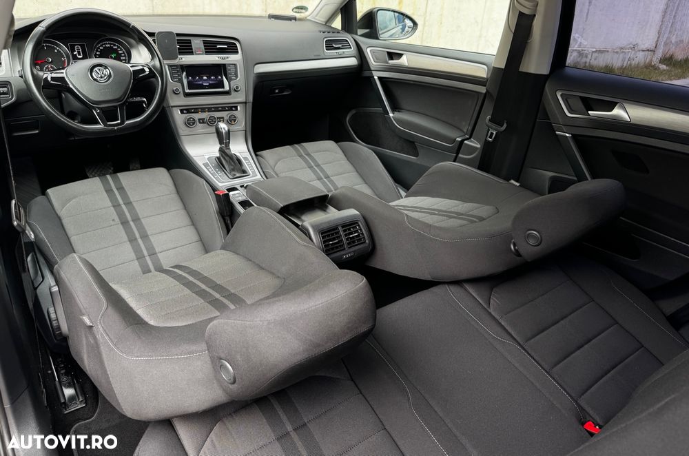 Volkswagen Golf - 14