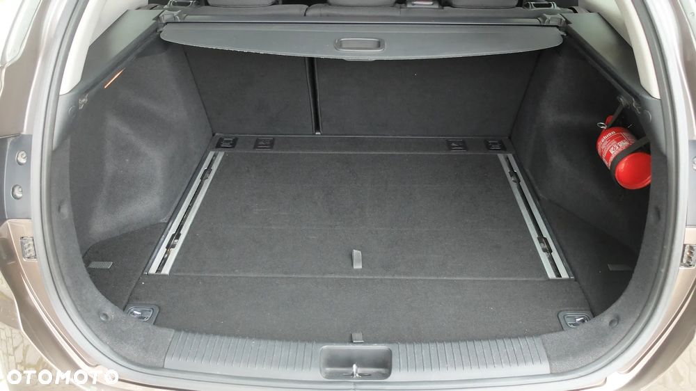 Kia Ceed Cee'd 1.6 GDI L - 26