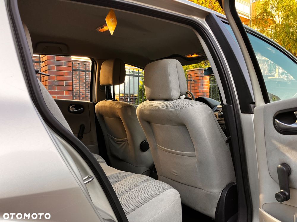 Renault Megane II 1.6 16V Confort Expression - 10