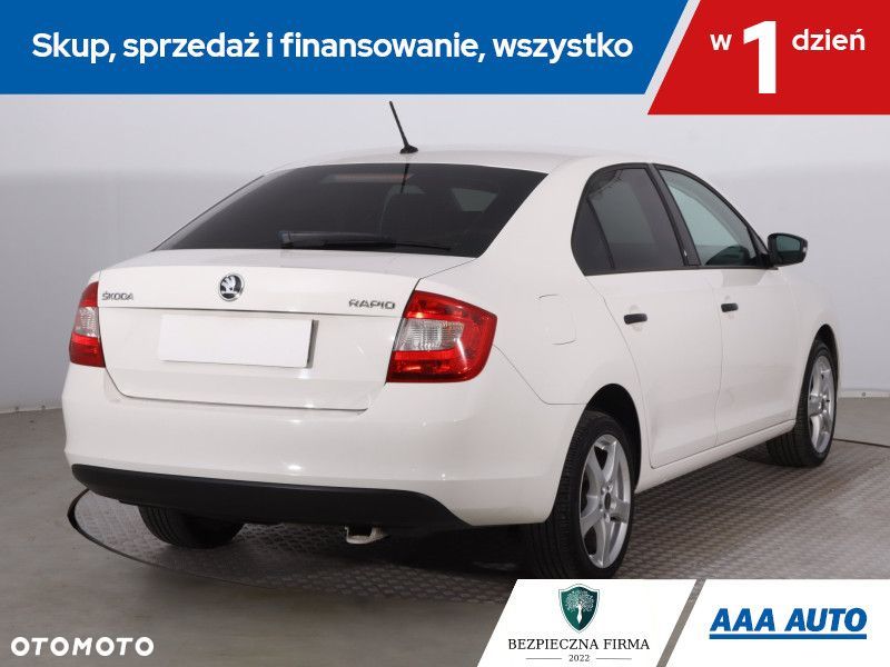 Skoda RAPID - 7