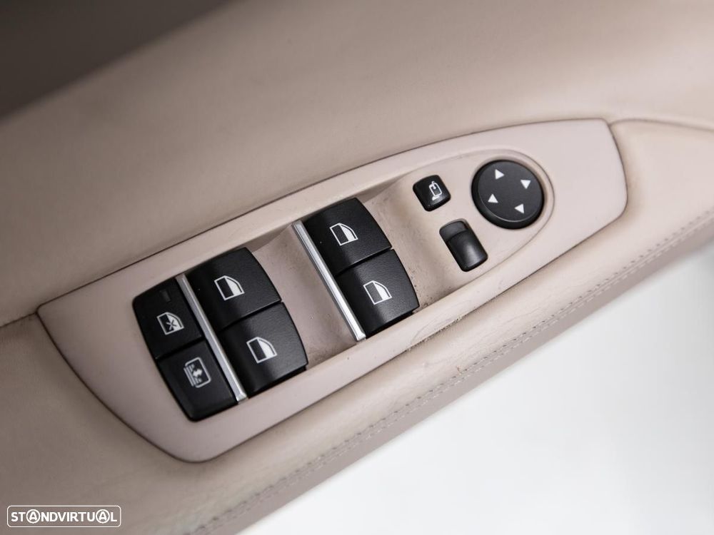 BMW 740 - 16