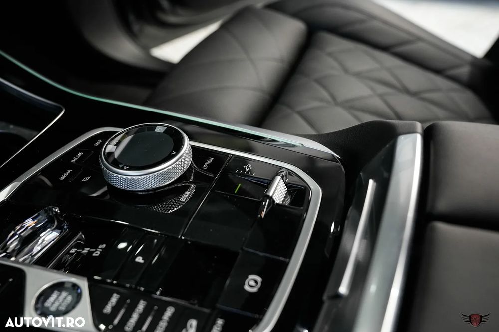 BMW X5 M M60i xDrive AT MHEV - 18