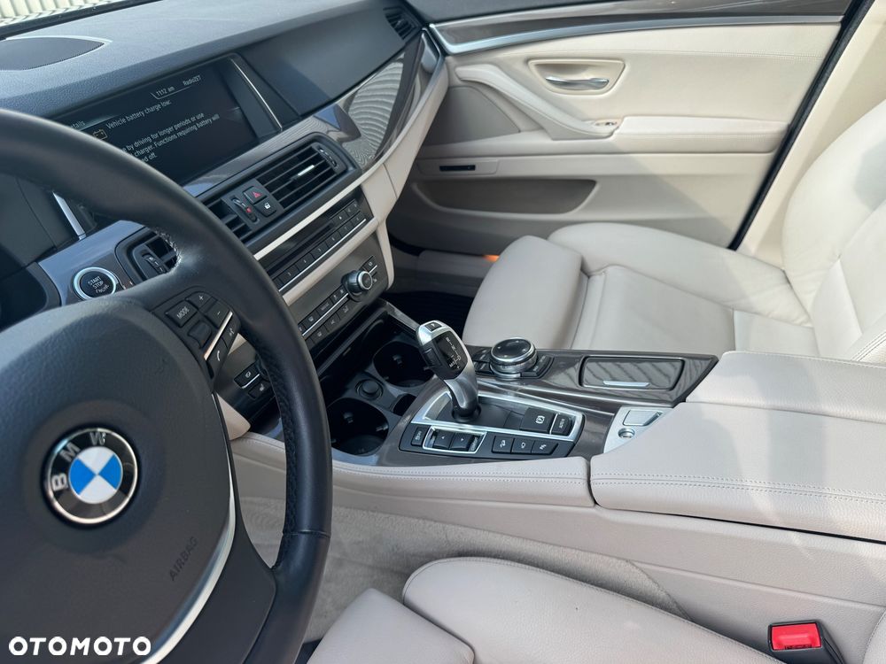 BMW Seria 5 - 34
