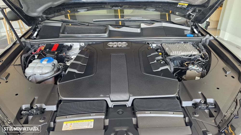 Audi Q7 3.0 TDI quattro S-line Tiptronic 7L - 34