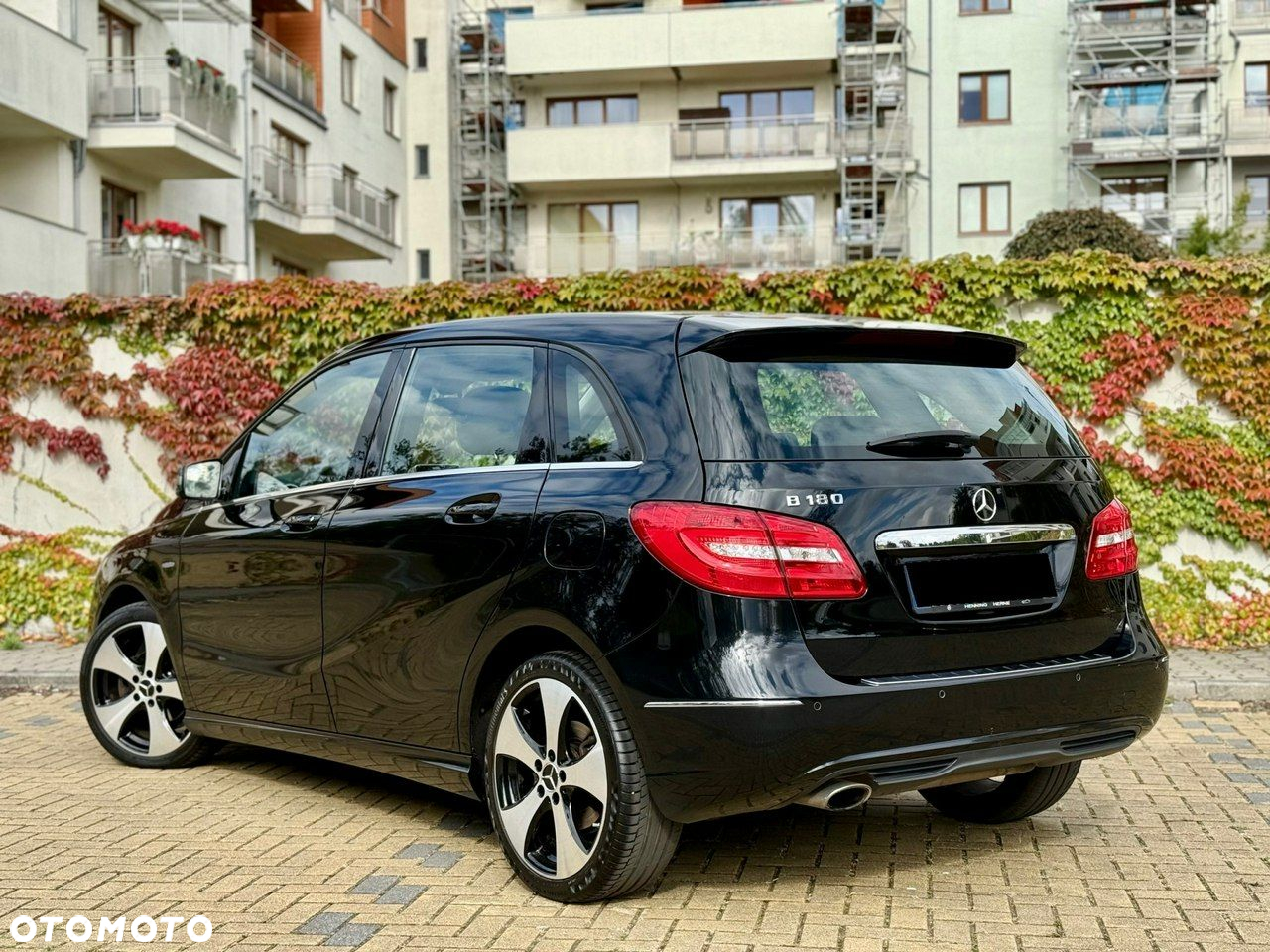 Mercedes-Benz Klasa B 180 BlueEFFICIENCY Edition Style - 3