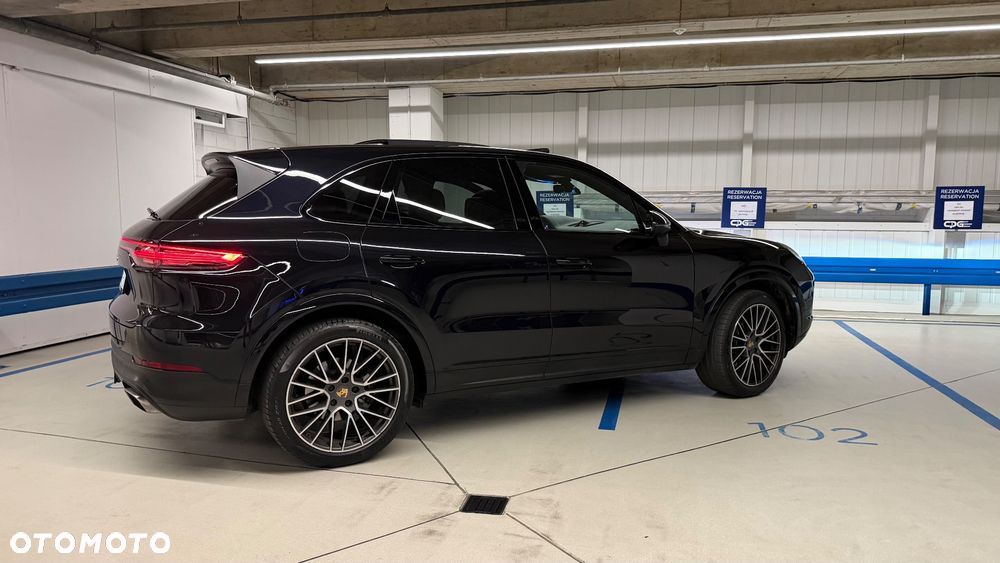 Porsche Cayenne Platinum Edition - 2