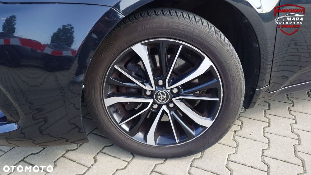 Toyota Avensis - 18