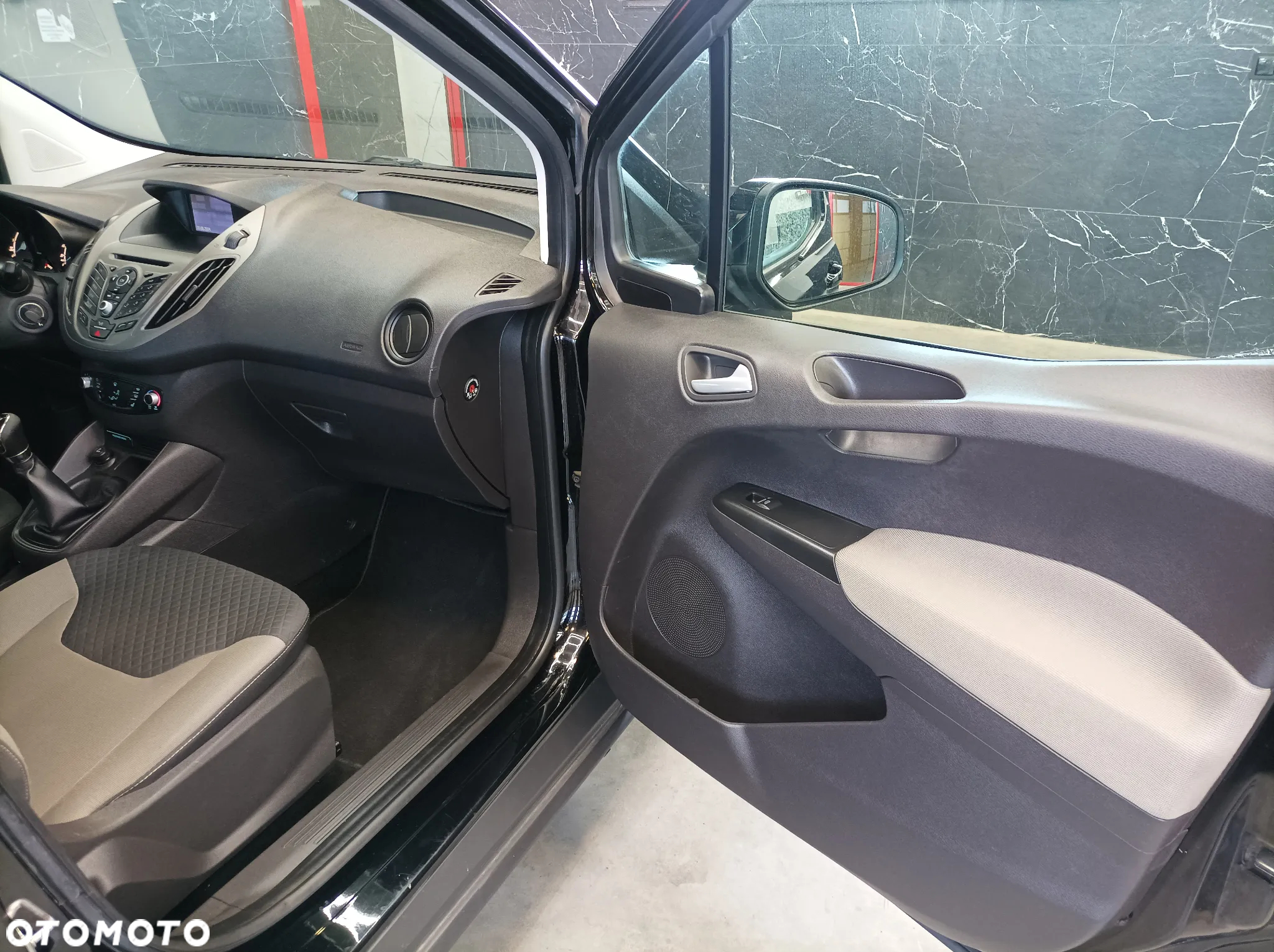 Ford Transit Courier S&S Trend - 22