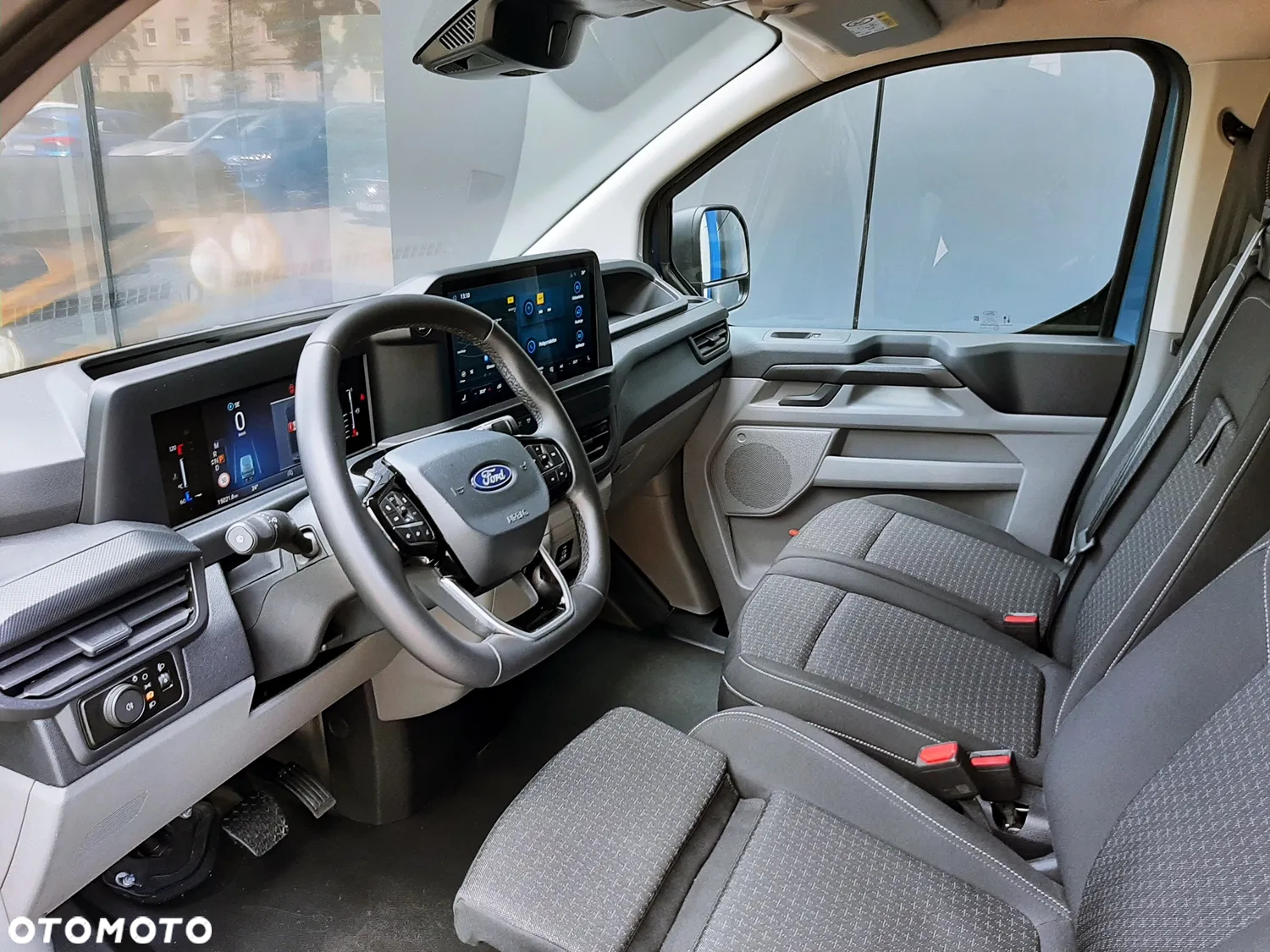 Ford Custom - 20