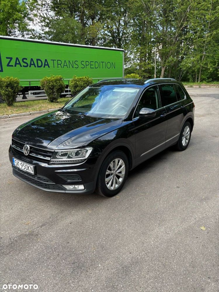 Volkswagen Tiguan - 1