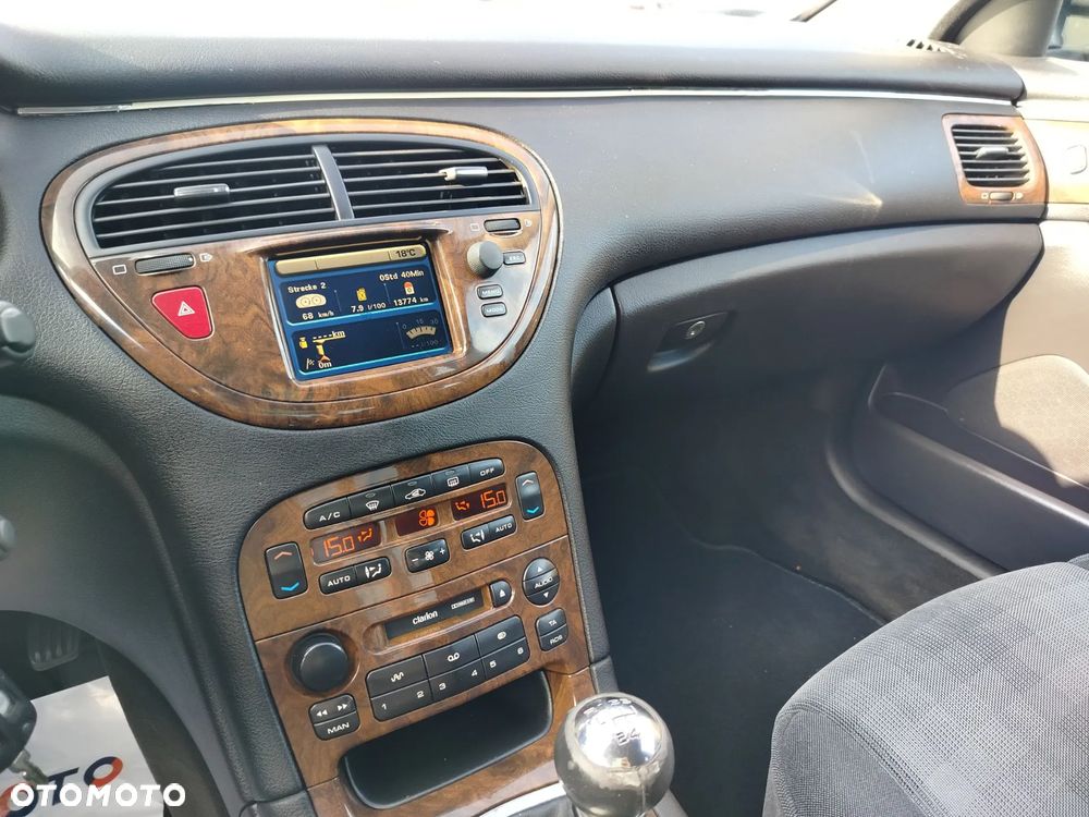 Peugeot 607 - 31