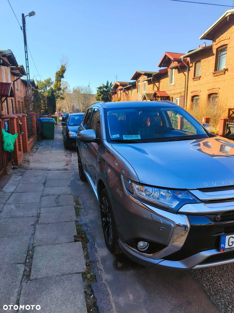 Mitsubishi Outlander 2.0 4WD Plus - 7