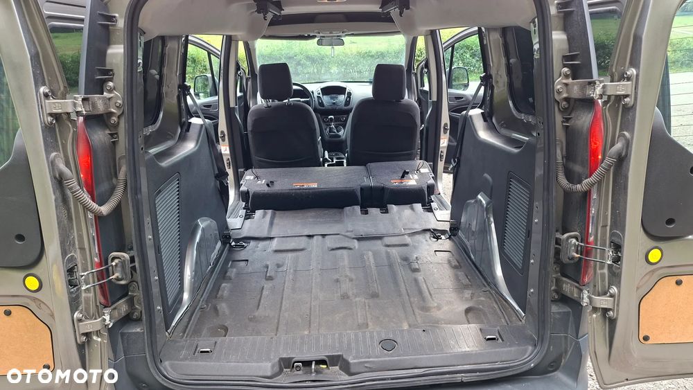 Ford Transit Connect - 12