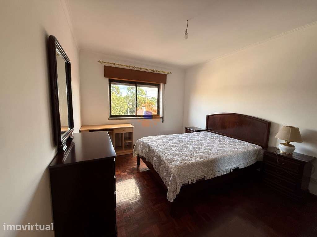 Quarto em moradia na zona de Vale de Milhaços/Corroios - Grande imagem: 5/38