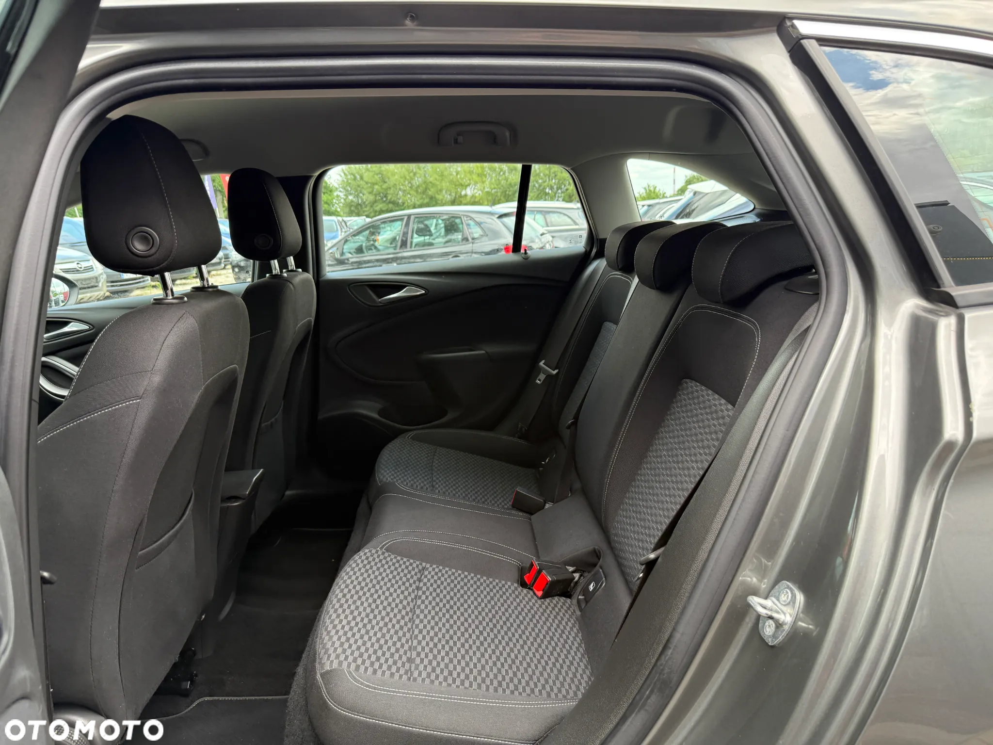 Opel Astra 1.6 CDTI Active - 31