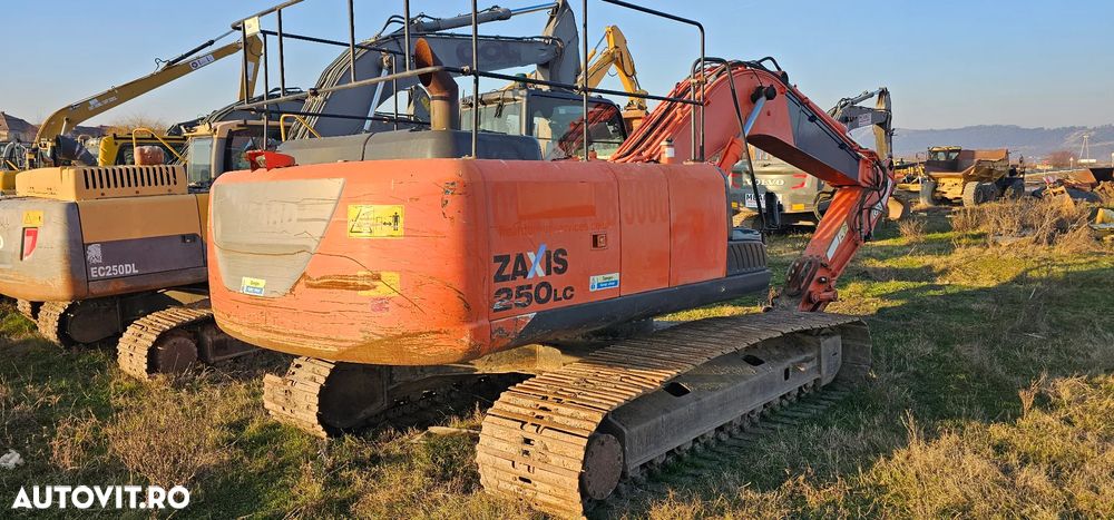 Hitachi ZAXIS ZX 250 Excavator pe șenile - 4