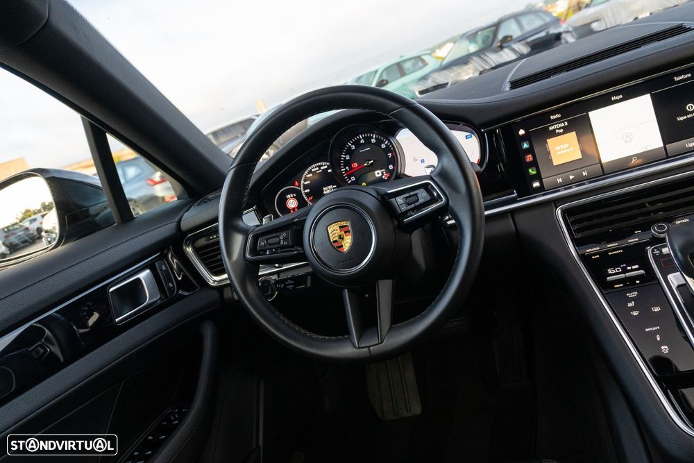 Porsche Panamera 4 - 27
