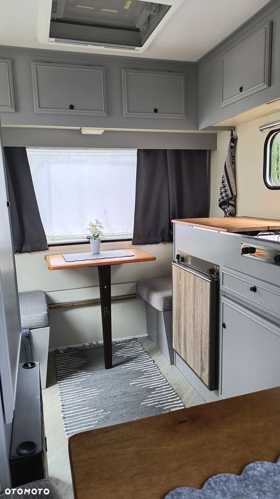 Inny RC Caravan Piccolo 320 - 17