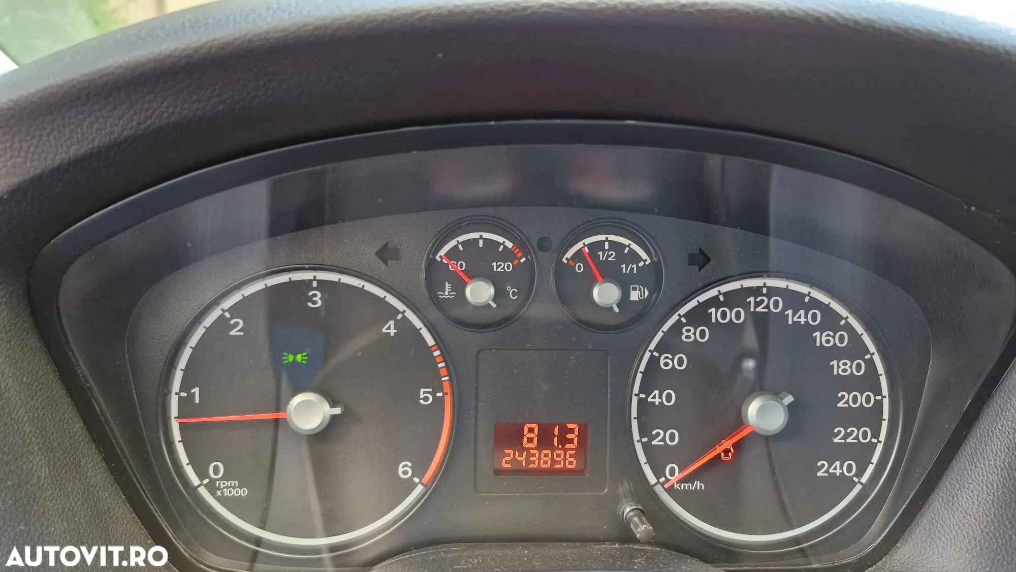 Ford Focus 1.6 TDCi Trend - 11