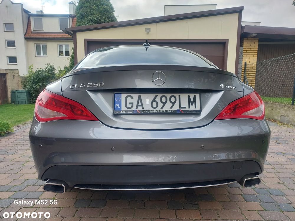 Mercedes-Benz CLA 250 4Matic 7G-DCT - 5