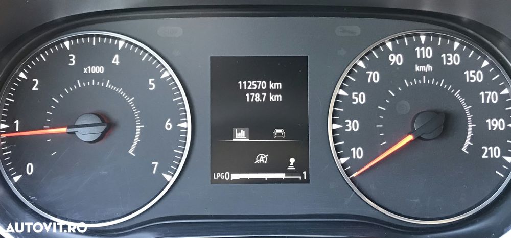 Dacia Sandero TCe 90 Essential - 21