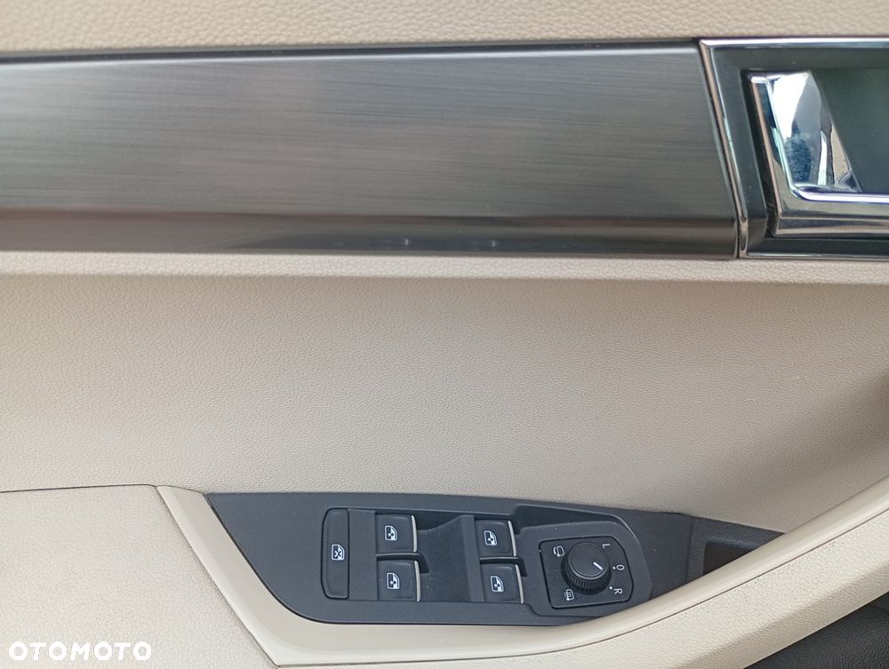 Skoda Karoq 1.6 TDI 4x2 Style DSG - 8