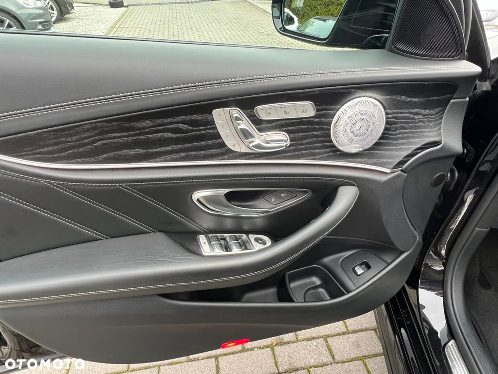 Mercedes-Benz Klasa E AMG 63 S 4Matic+ 9G-TRONIC - 11