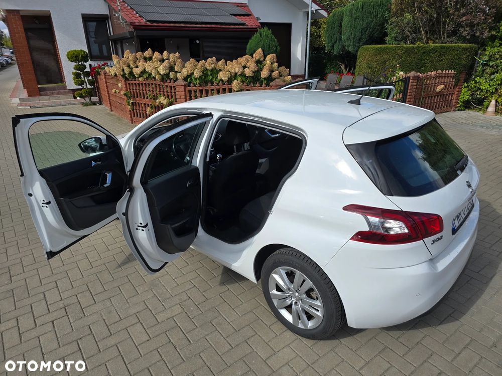 Peugeot 308 - 35