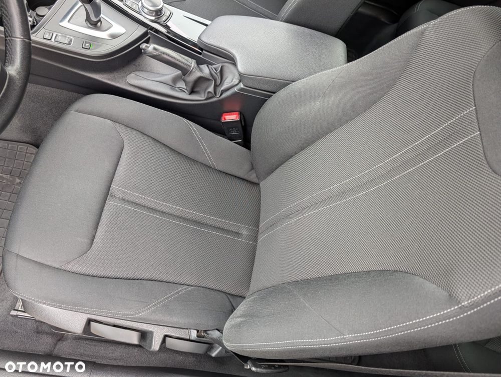 BMW Seria 3 320i GPF Advantage sport - 15