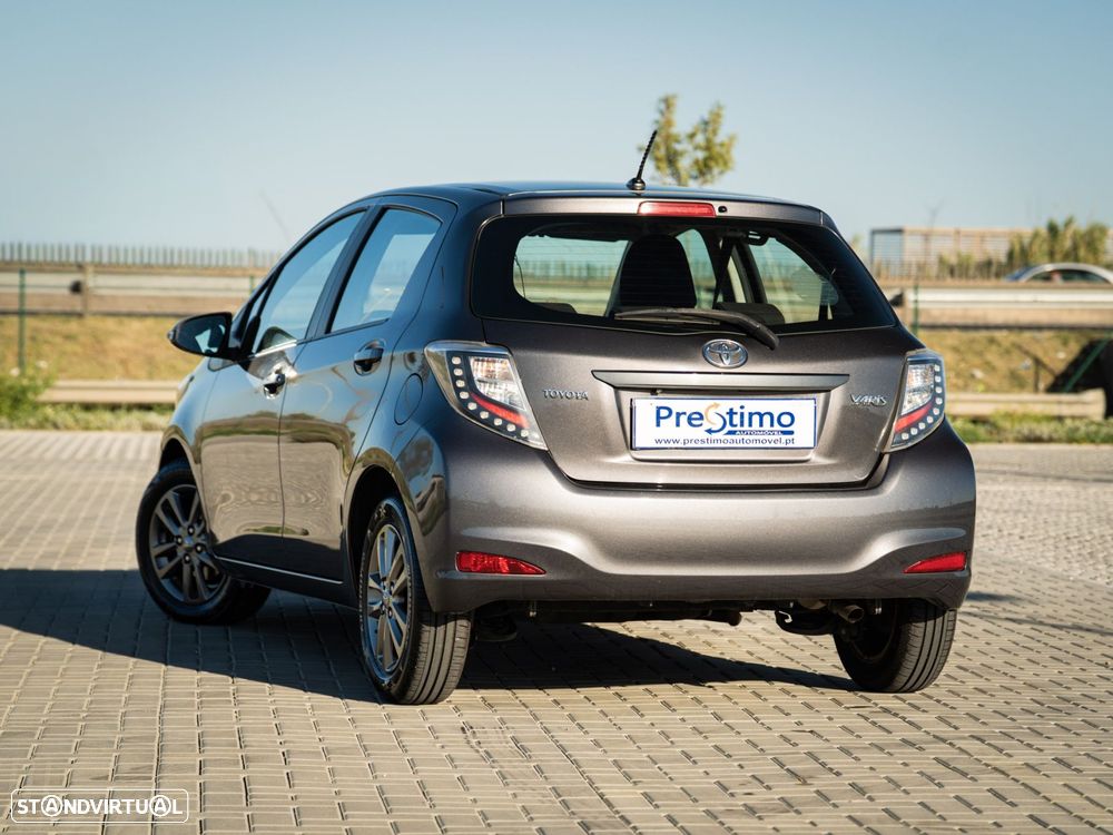 Toyota Yaris 1.33 VVT-i Comfort+P.Style - 38