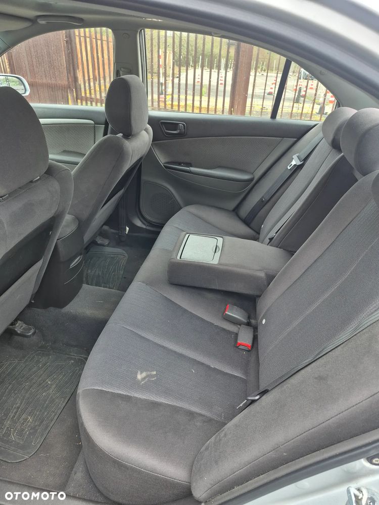 Hyundai Sonata 2.0 Comfort - 11