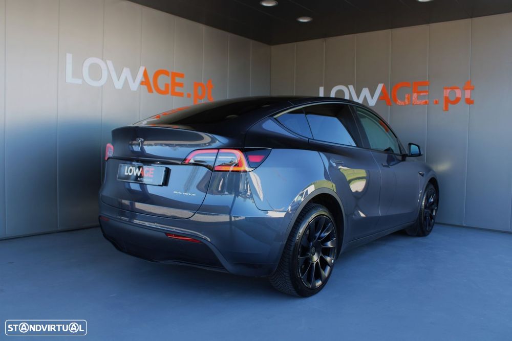 Tesla Model Y Long Range Tração Integral - 24