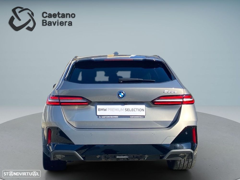 BMW 530 e Pack Desportivo M - 25