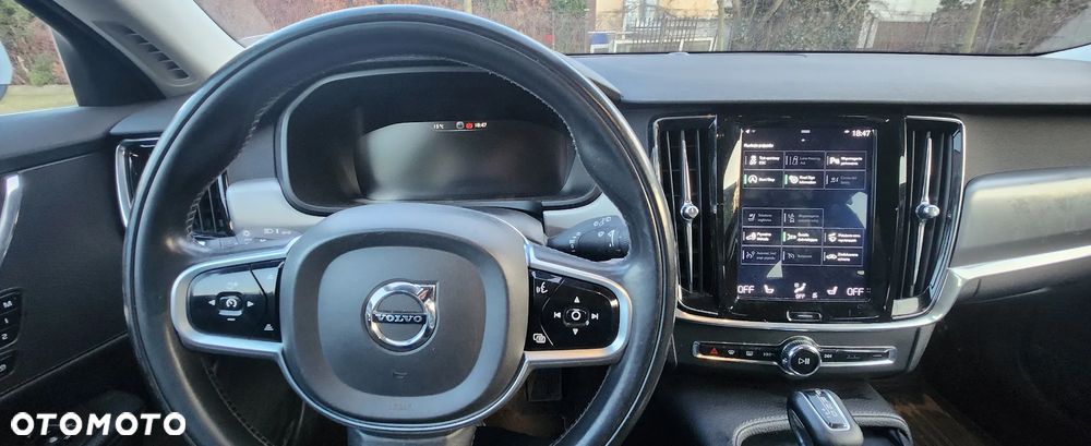Volvo V90 D4 Geartronic Momentum Pro - 9