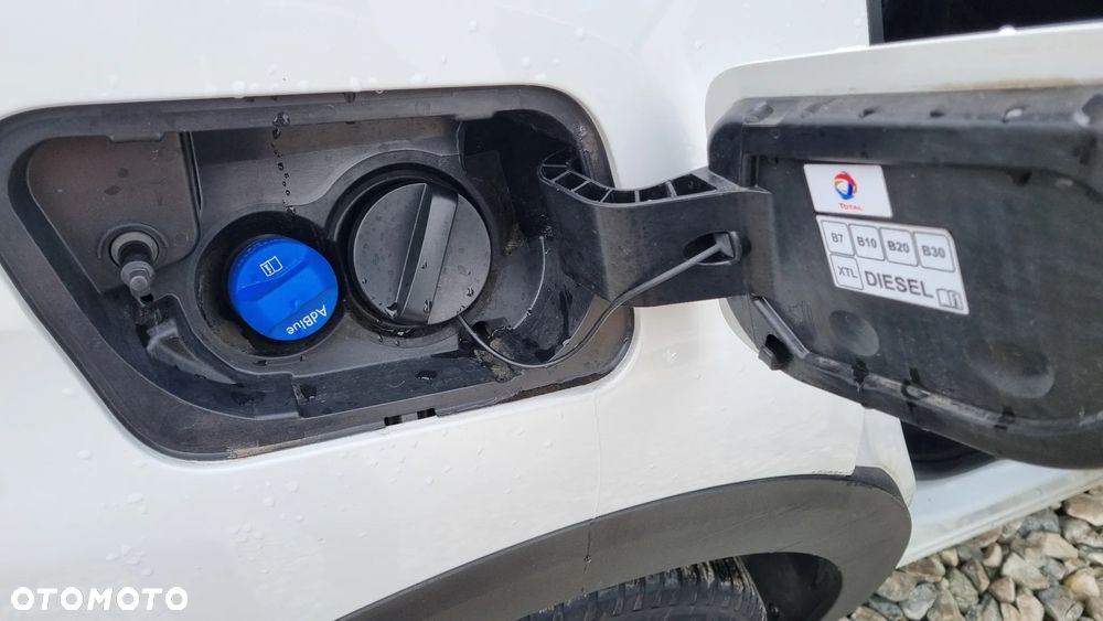 Peugeot 3008 BlueHDi 130 Stop & Start EAT8 Active - 28