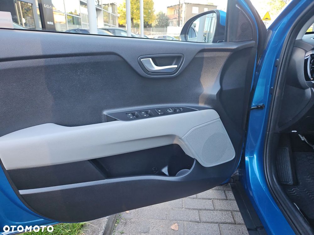 Kia Stonic 1.0 T-GDI L - 10