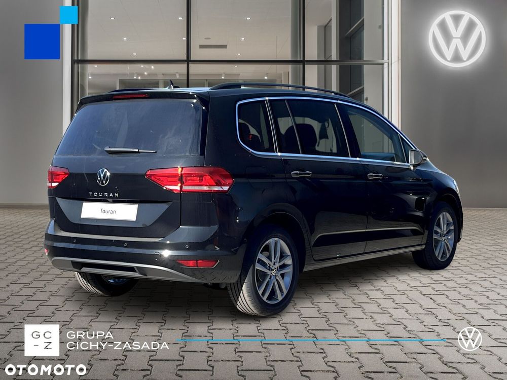Volkswagen Touran - 9