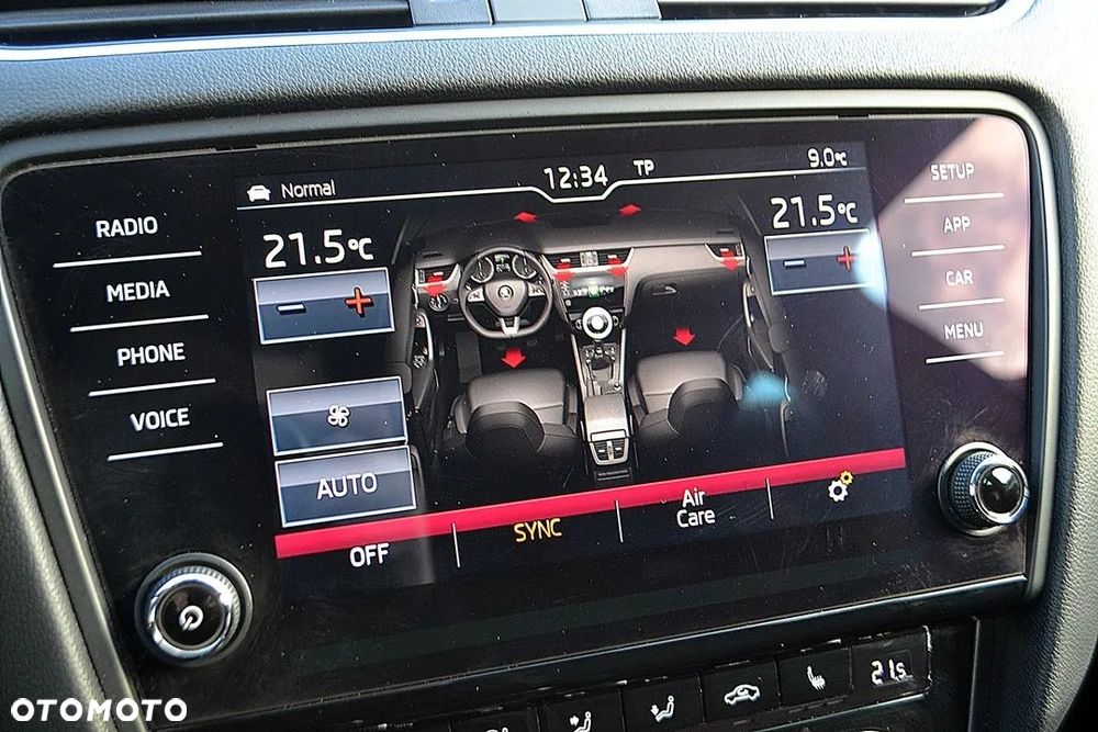 Skoda Octavia 2.0 TSI RS - 28