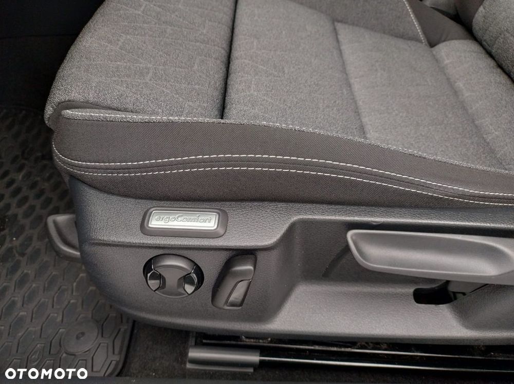 Volkswagen Passat 1.5 TSI EVO Business DSG - 11