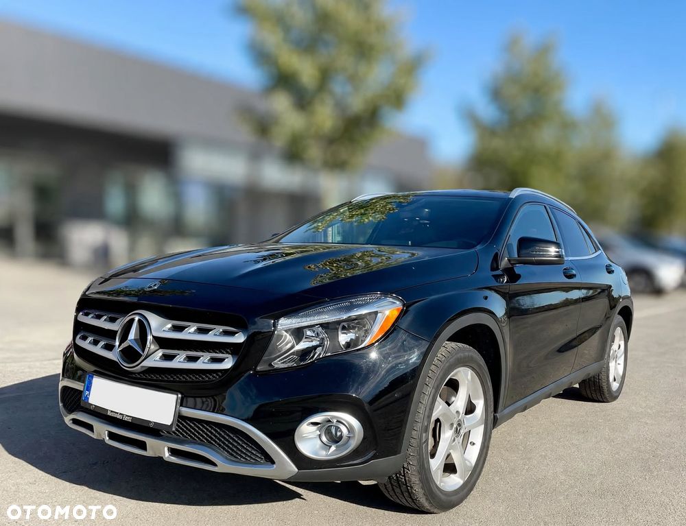 Mercedes-Benz GLA 250 4Matic 7G-DCT Urban - 7