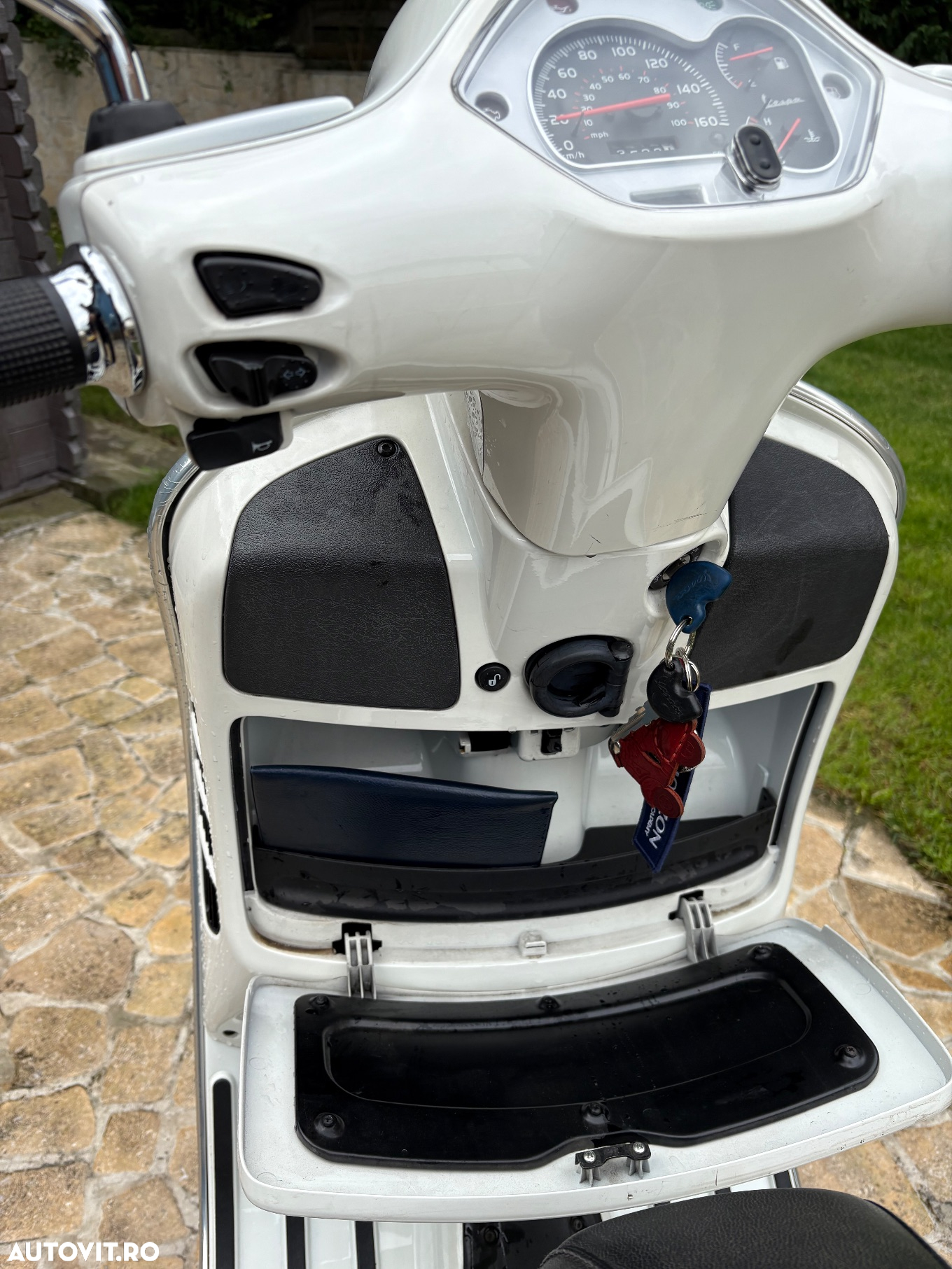 Piaggio Vespa - 5