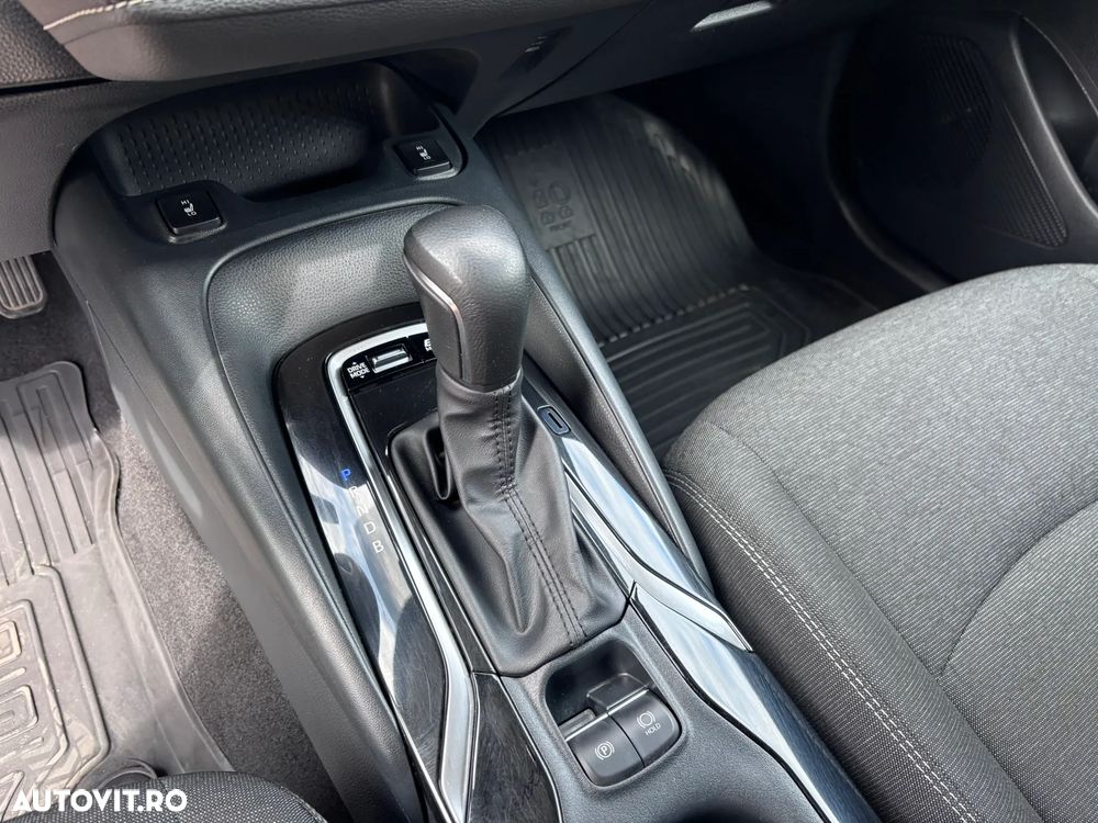 Toyota Corolla 1.8 HSD Dynamic - 24